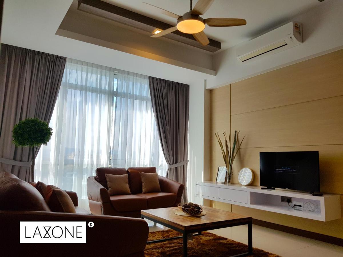 Kampong Sembulan Sutera Avenue Kota Kinabalu - Laxzone Suite מראה חיצוני תמונה