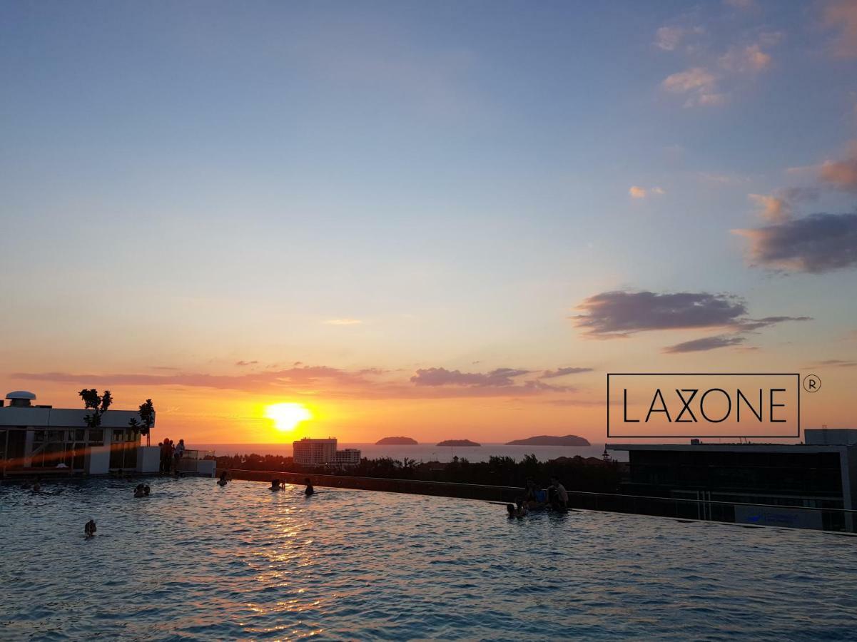 Kampong Sembulan Sutera Avenue Kota Kinabalu - Laxzone Suite מראה חיצוני תמונה